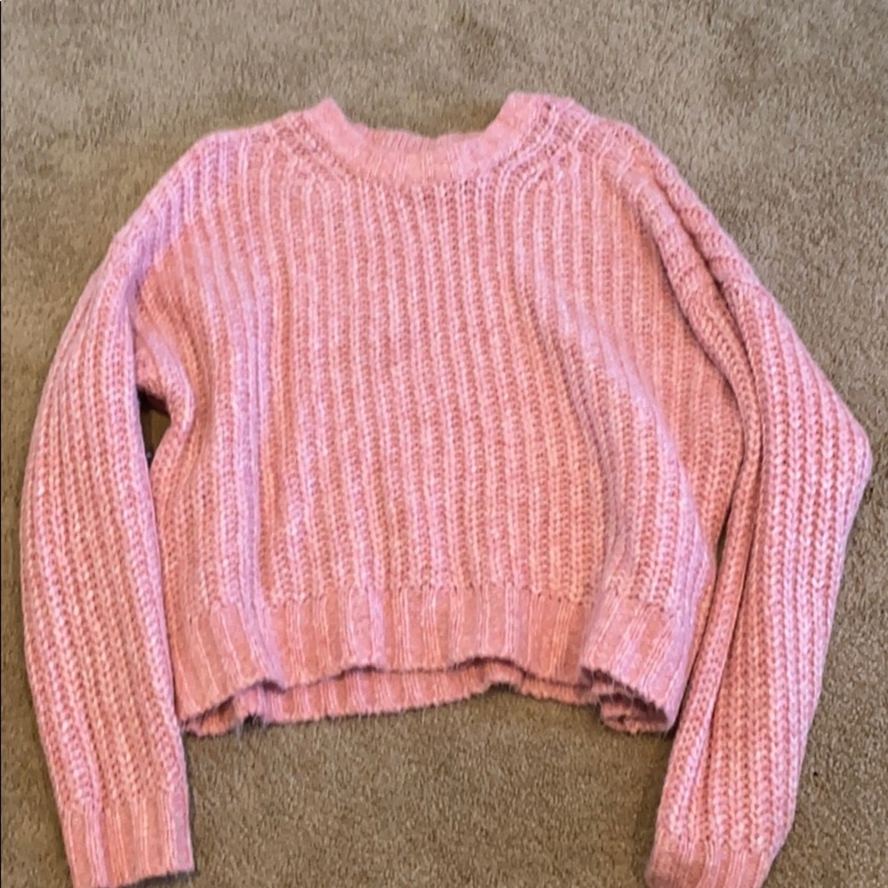 Pink Cropped knit sweater